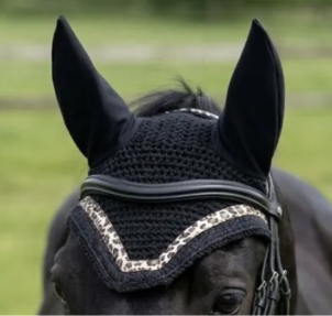 ENSEMBLE TAPIS/BONNET NOIR PAILLETTE+LEOPARD CDG
